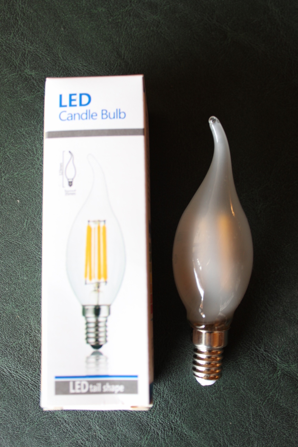 LED Leuchtmittel / Glühbirne Kerzenförmig matt / dimmbar